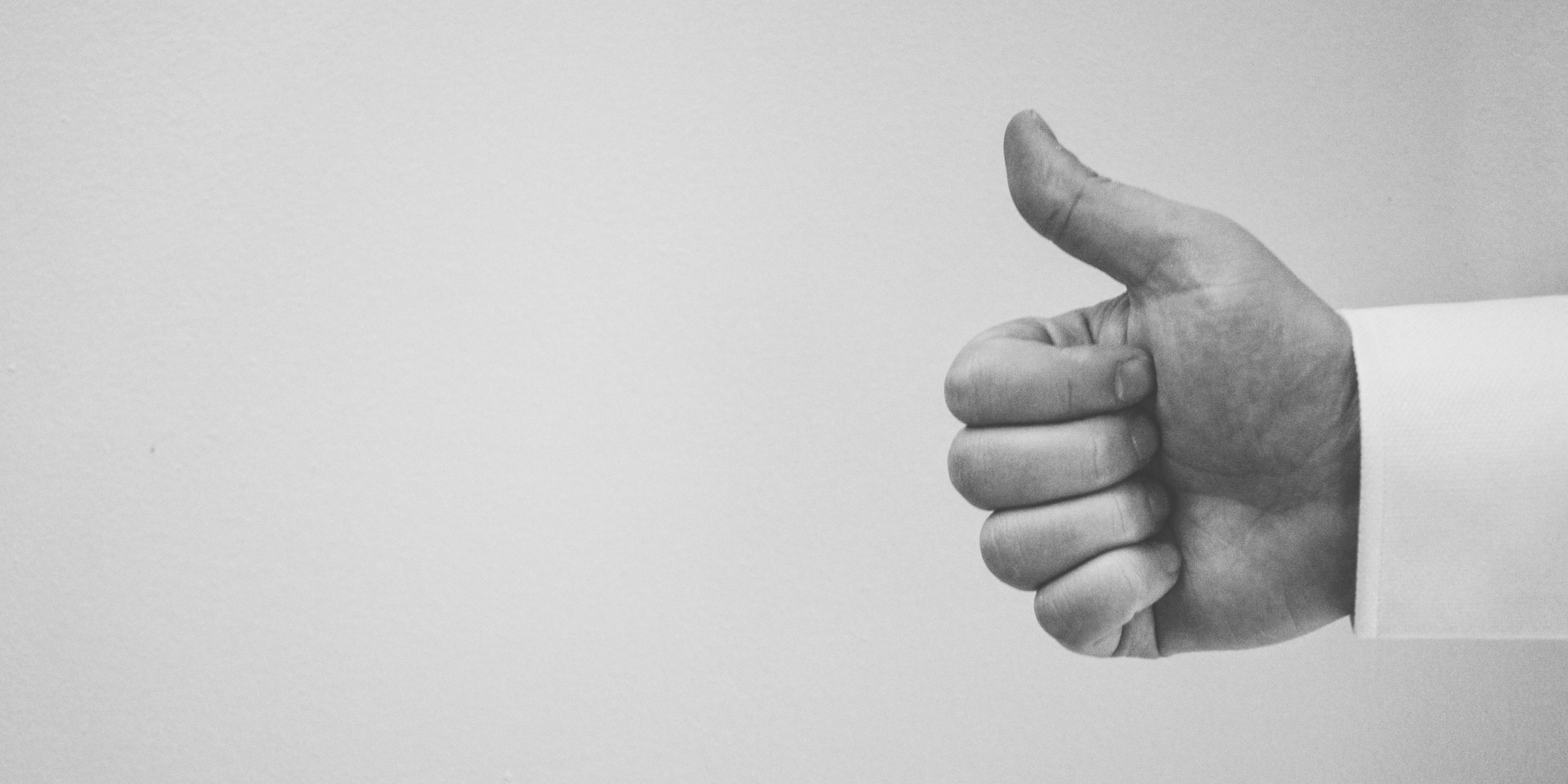 approve-black-and-white-hand-8252