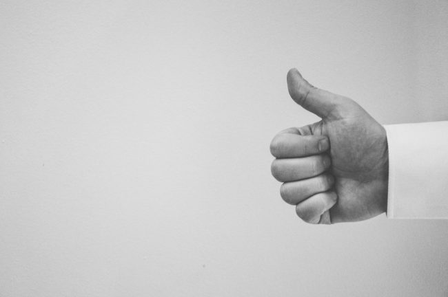 approve-black-and-white-hand-8252